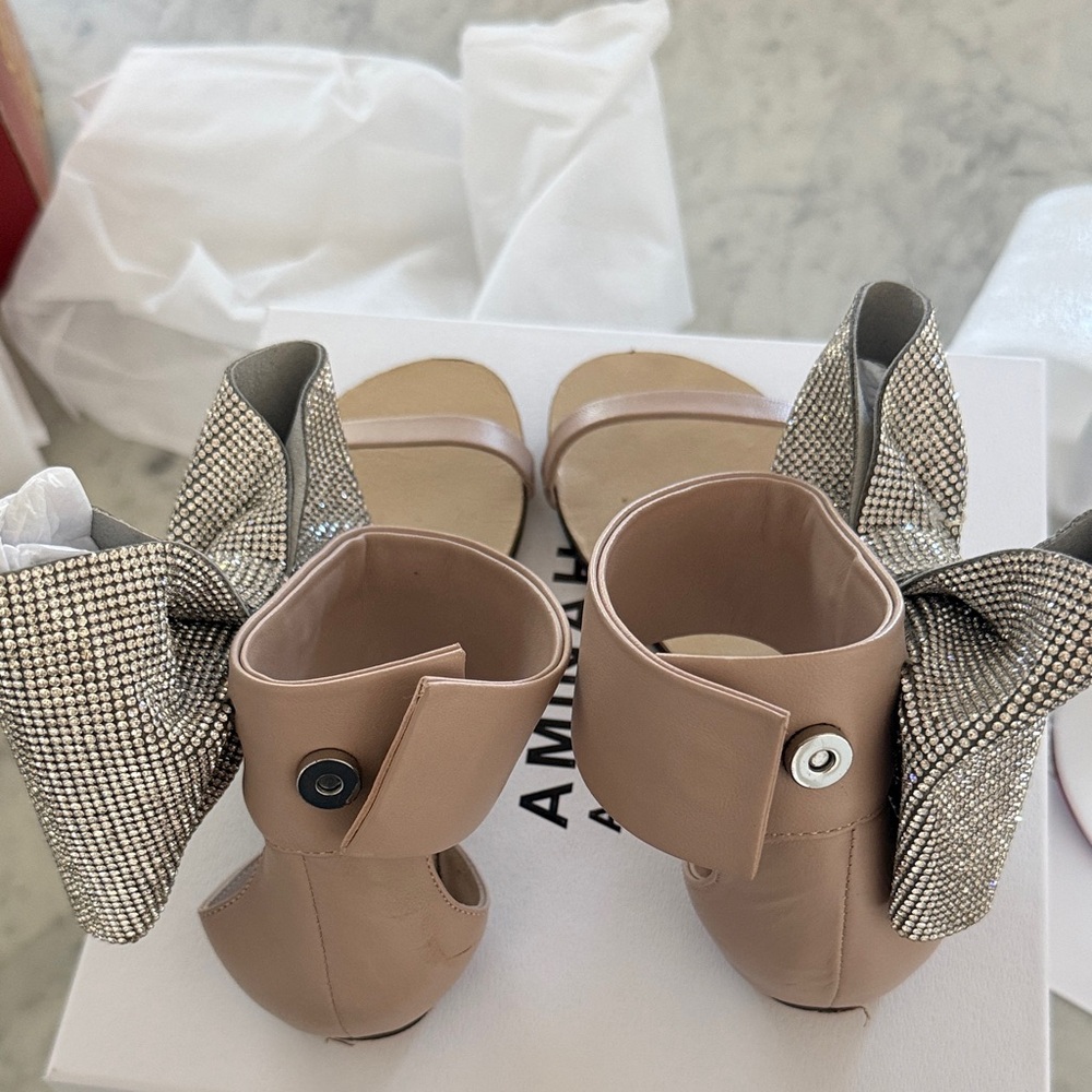 Sparkling Kids Sandals with Rhinestone Bow - Picture 5 of 6